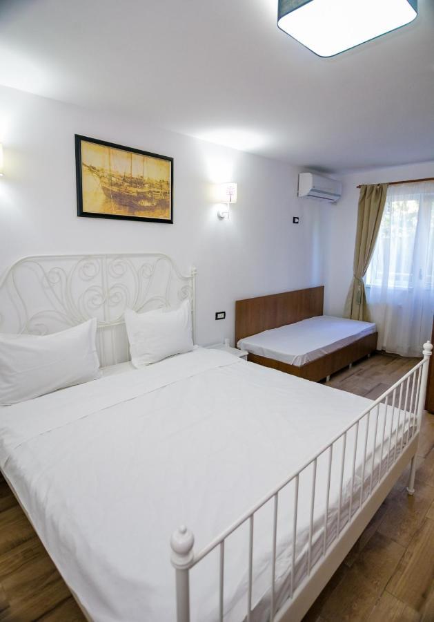 Casa Ypu Hotell Două Mai Exteriör bild