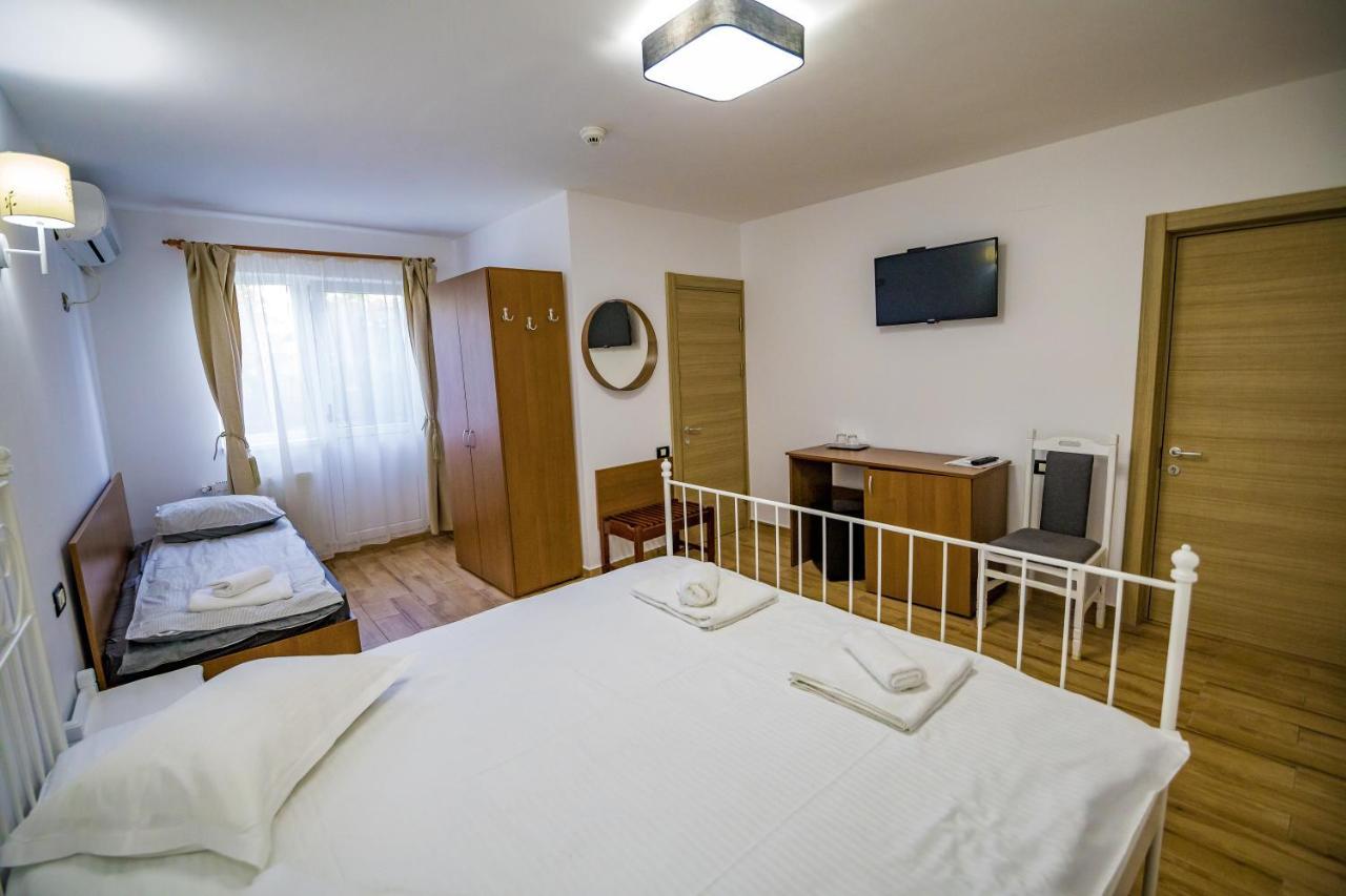 Casa Ypu Hotell Două Mai Exteriör bild