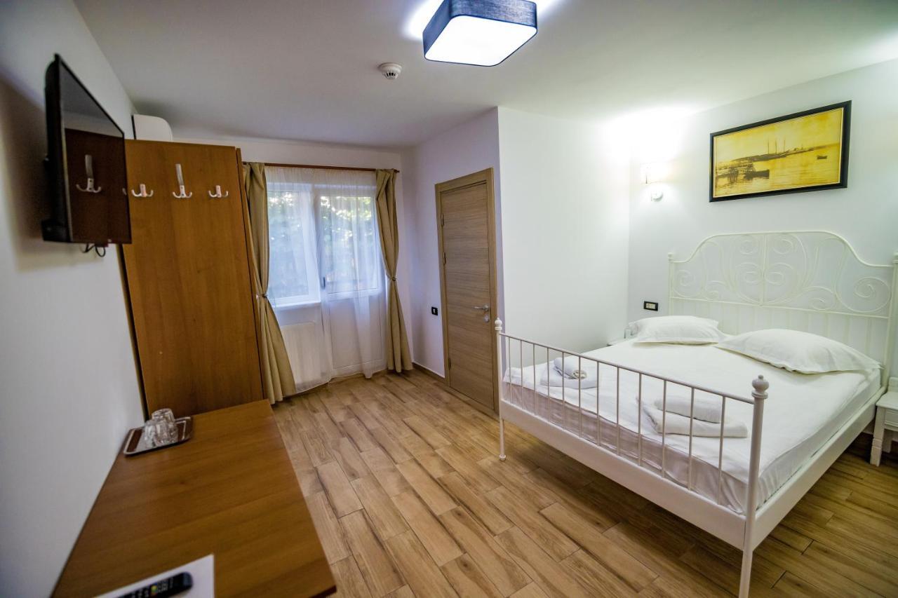Casa Ypu Hotell Două Mai Exteriör bild
